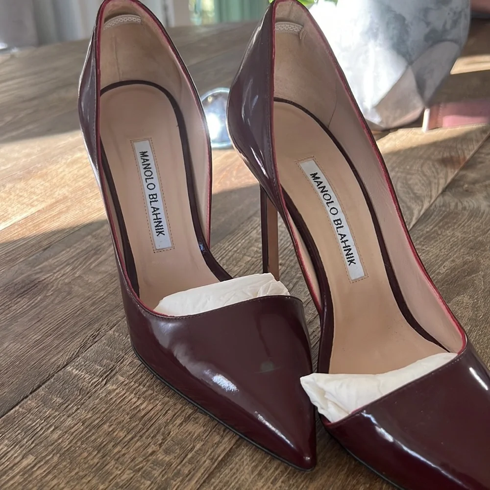 Thrice worn burgundy pair of MB’s. Serious offers only - Picture 2 of 9